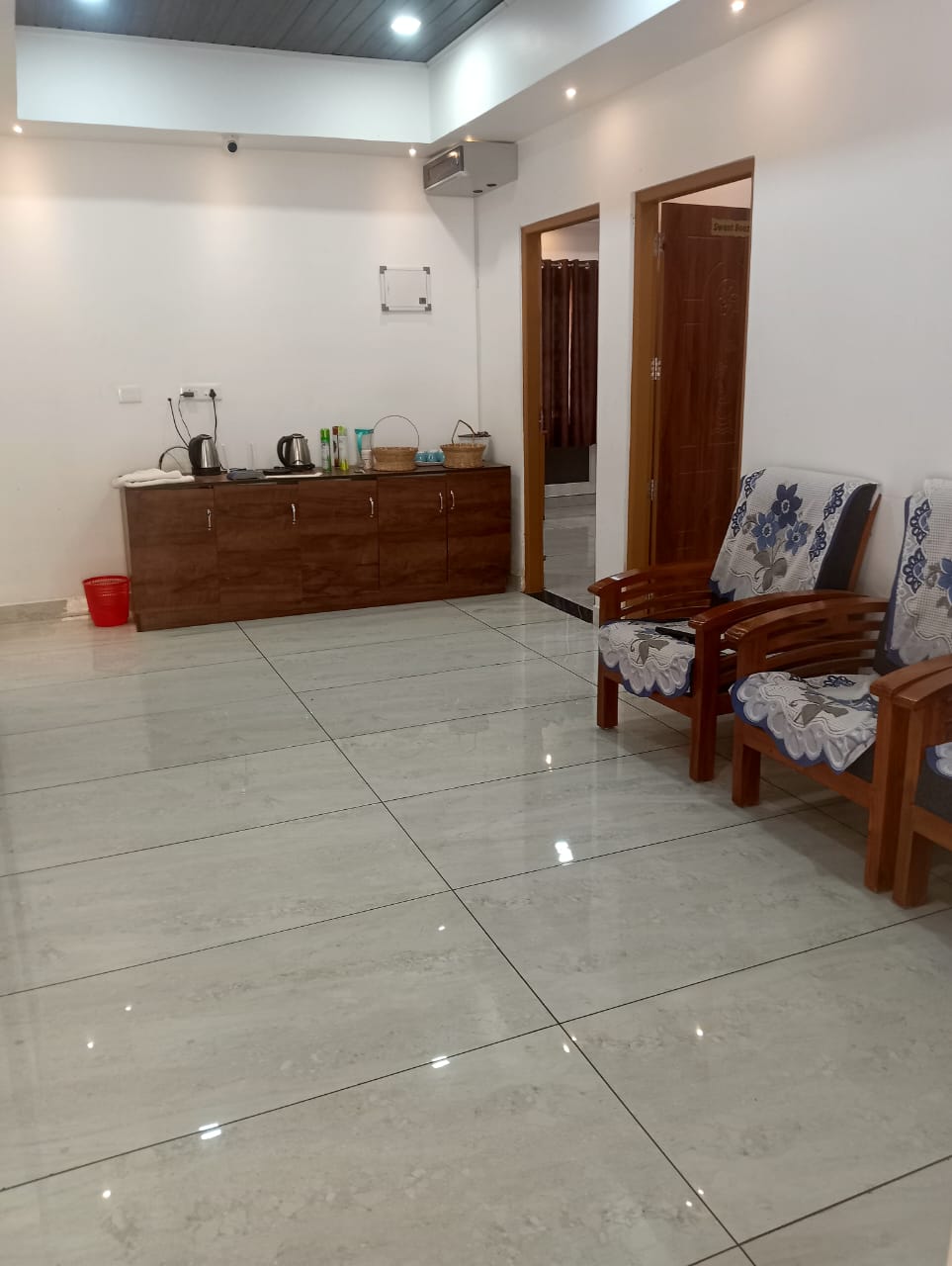 Lounge seating area